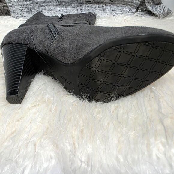 Apt. 9 Ophelia Gray Suede Mid-Calf Boots Size 8 1/2 - Picture 5 of 8